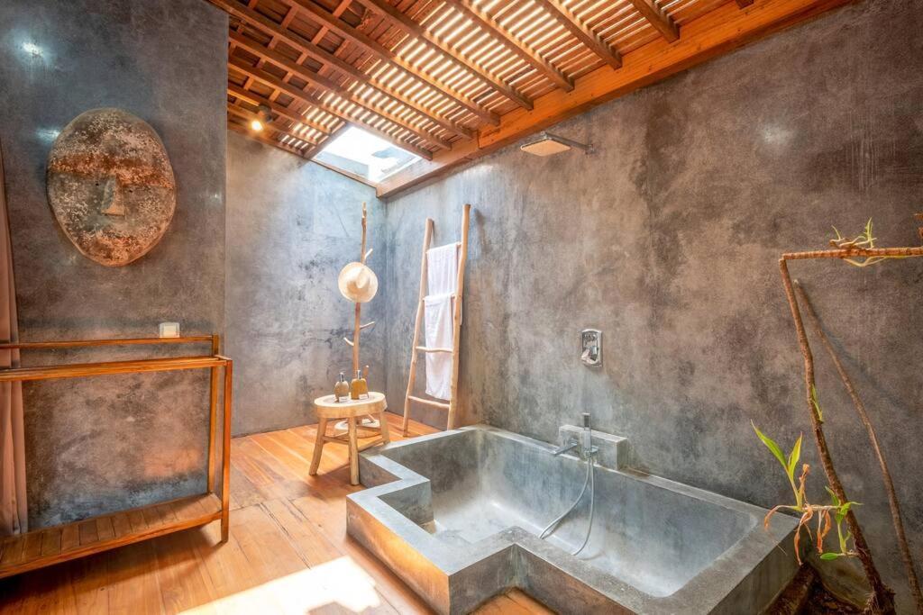 Secret River Villa - Luxury Villa 5 Bedrooms - Kerobokan - Canggu Екстериор снимка