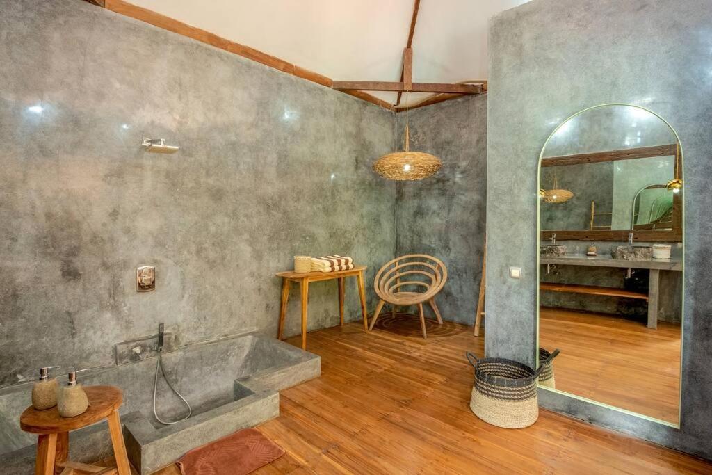 Secret River Villa - Luxury Villa 5 Bedrooms - Kerobokan - Canggu Екстериор снимка